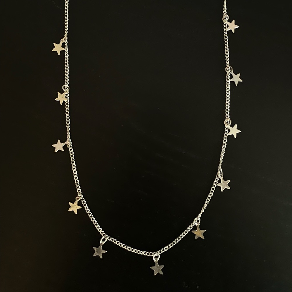 SILVER STARS NECKLACE